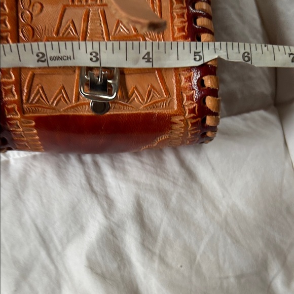 Handcrafted Brown Leather Crossbody Mexican small purse - Picture 6 of 9